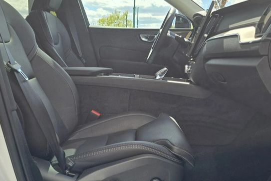 Volvo XC60 T8 Plug-In Hybrid AWD Ultra Dark