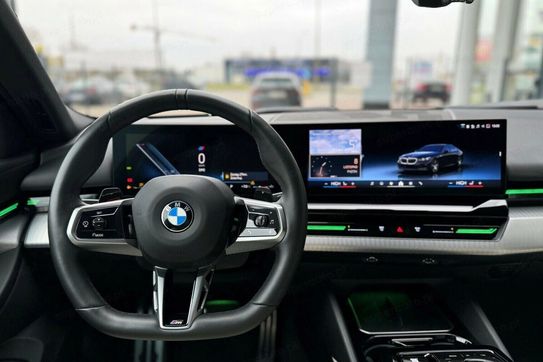 BMW Seria 5 520d xDrive M Sport