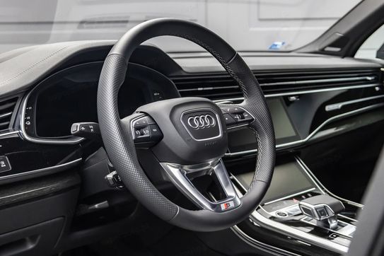 Audi Q7 60 TFSI e PHEV quattro S Line Tiptr.