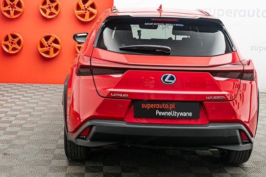 Lexus UX 250h