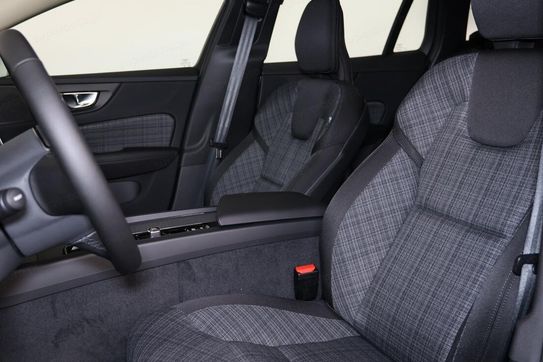 Volvo V60 B4 Core