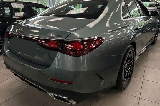 Mercedes Klasa E 200 4-Matic AMG