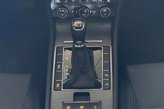 Skoda Superb TDI SCR 4x4 Style DSG