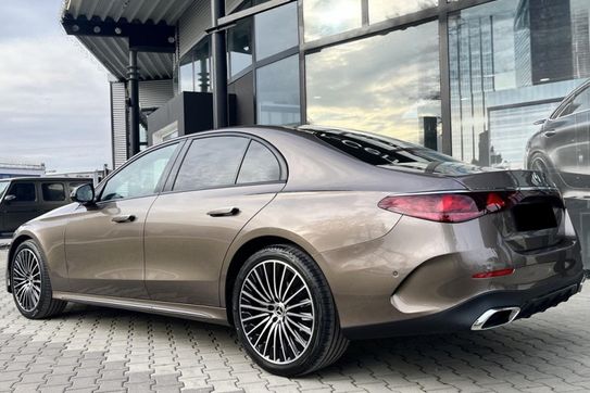 Mercedes Klasa E 220 d 4-Matic AMG