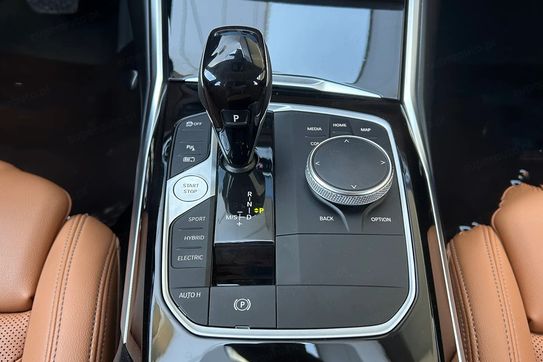 BMW Seria 3 330e PHEV M Sport sport-aut
