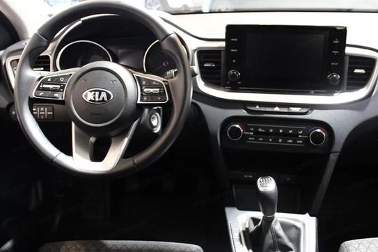 Kia Ceed 1.5 T-GDI M