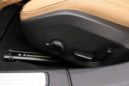 Volvo V60 T6 AWD Plug-In Hybrid Plus Dark