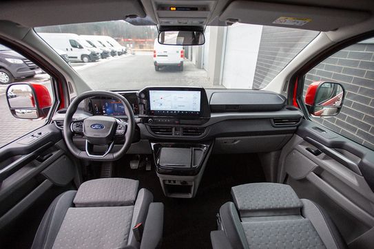 Ford Tourneo Custom L1H1 Titanium X AT