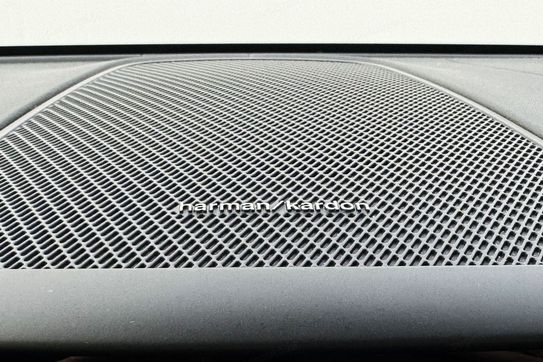 Volvo XC60 T6 Plug-In Hybrid AWD Ultra Dark aut