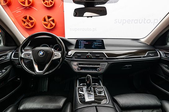 BMW Seria 7 750Li xDrive
