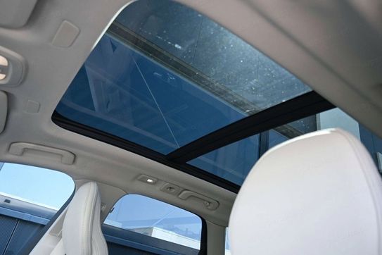 Volvo XC60 T6 Plug-In Hybrid AWD Ultra Dark