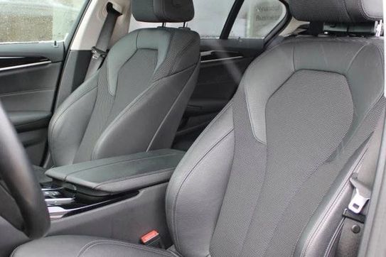BMW Seria 5 520d xDrive Sport Line sport-aut