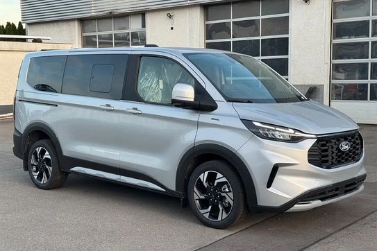Ford Tourneo Custom 320 L1H1 Active A8 AWD