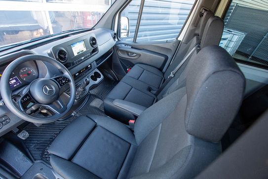 Mercedes Sprinter 317 CDI  Długi Zabudowa Brygadowa