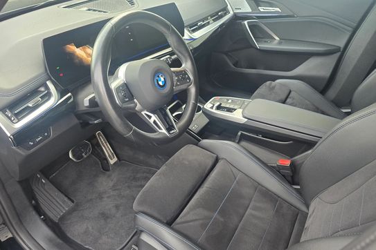 BMW iX1 eDrive20 66.5kWh M Sport