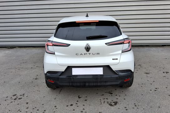 Renault Captur Techno 1.8 E-Tech Full Hybrid AT