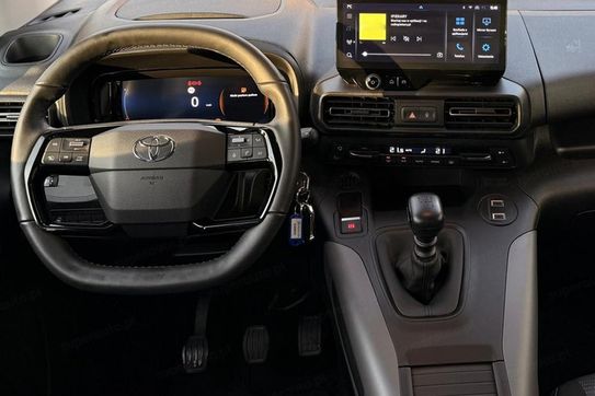 Toyota Proace City Verso 1.5 D-4D Family