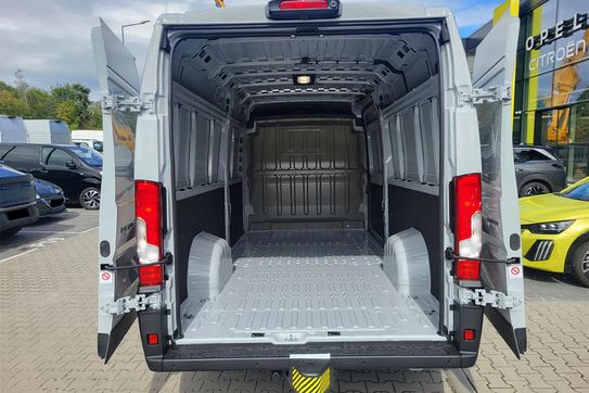 Peugeot Boxer Heavy L4H2 AT8