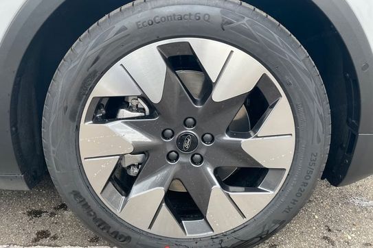 Ford Explorer Premium 77kWh RWD