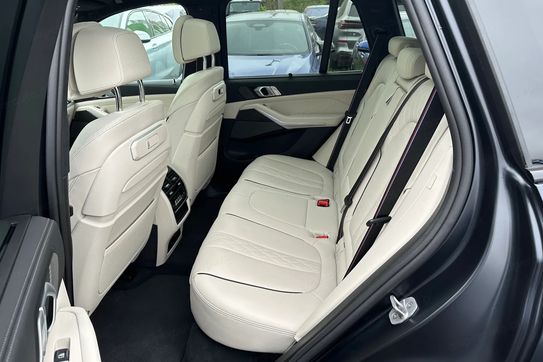 BMW X5 M60i mHEV sport-aut