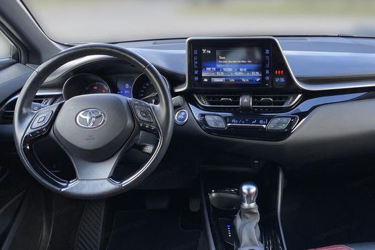 Toyota C-HR 1.8 Hybrid Selection