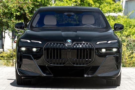 BMW Seria 7 740d xDrive M Sport