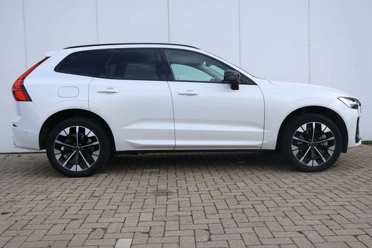 Volvo XC60 T6 Plug-In Hybrid AWD Ultra Dark