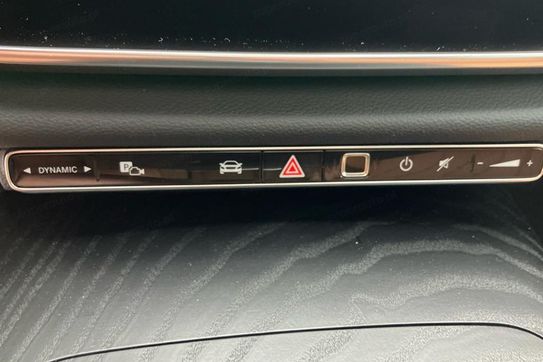 Mercedes Klasa E 220 d 4-Matic AMG