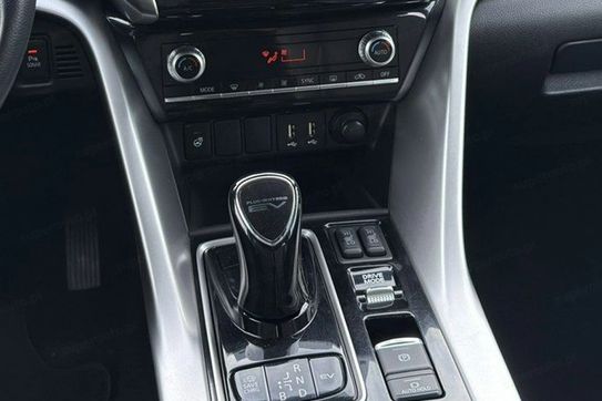Mitsubishi Eclipse Cross 2.4 PHEV Intense Plus