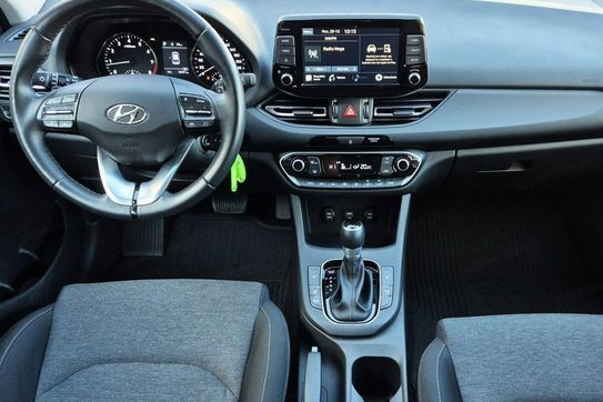 Hyundai i30 1.5 T-GDI Smart DCT