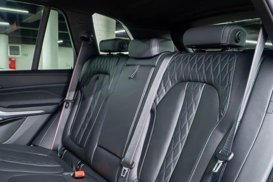 BMW X5 xDrive50e Individual Edition