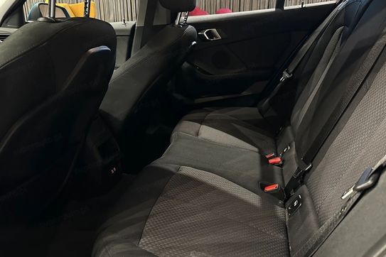 BMW Seria 1 118i Advantage