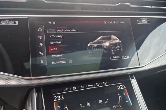 Audi Q8 55 TFSI e quattro
