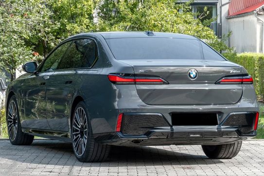 BMW Seria 7 740d xDrive M Sport