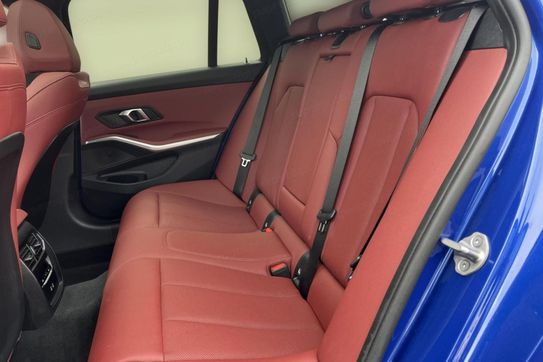 BMW Seria 3 Touring 330i xDrive M Sport