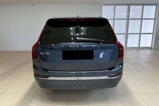 Volvo XC90 B5 AWD Ultra Bright