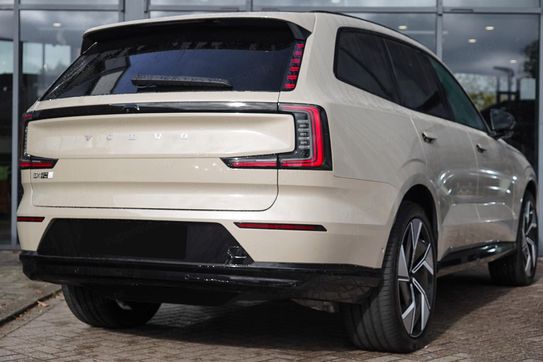 Volvo EX90 Twin Performance AWD Ultra 7 os