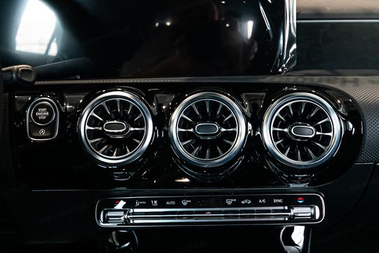 Mercedes CLA 200 AMG Line Shooting Brake