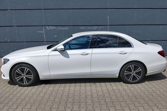 Mercedes Klasa E E 220 d  Avantgarde