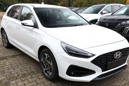Hyundai i30 1.6 T-GDI Smart DCT