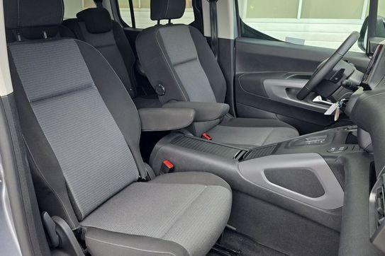 Toyota Proace City Verso Long -4D Family