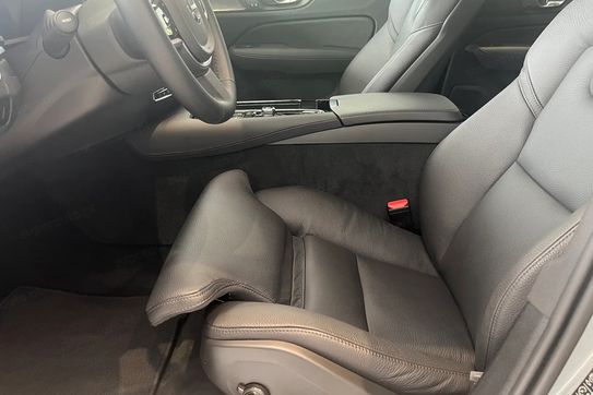Volvo V60 T6 AWD Plug-In Hybrid Plus Dark