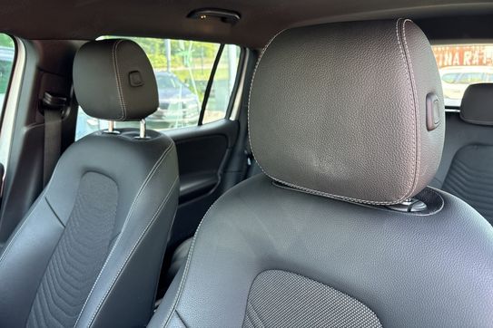 Mercedes GLB 200