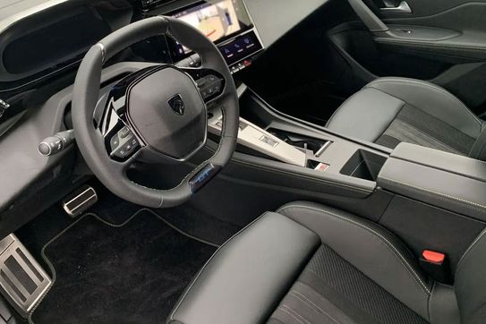 Peugeot 308 GT S&S e-DCS6 1.2 mHEV