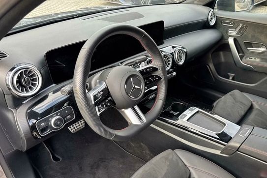 Mercedes Klasa A 200 AMG Line
