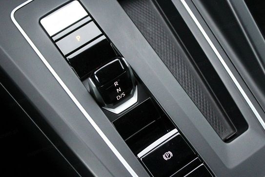 Volkswagen Golf VIII 2.0 TDI Life DSG