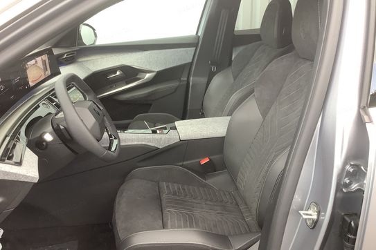 Peugeot 3008 GT 1.2 mHEV e-DCS6