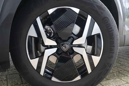 Peugeot 2008 Allure e-DCS 1.2 mHEV