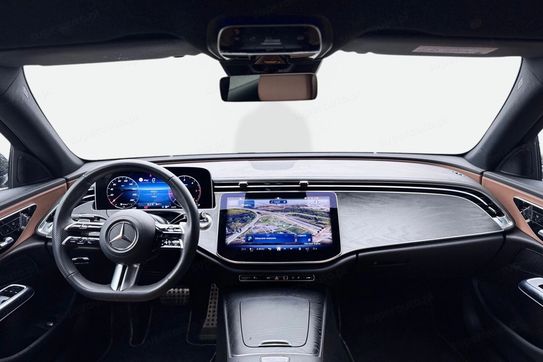 Mercedes Klasa E 220 d 4MATIC AMG Line