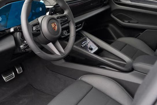 Porsche Macan 4